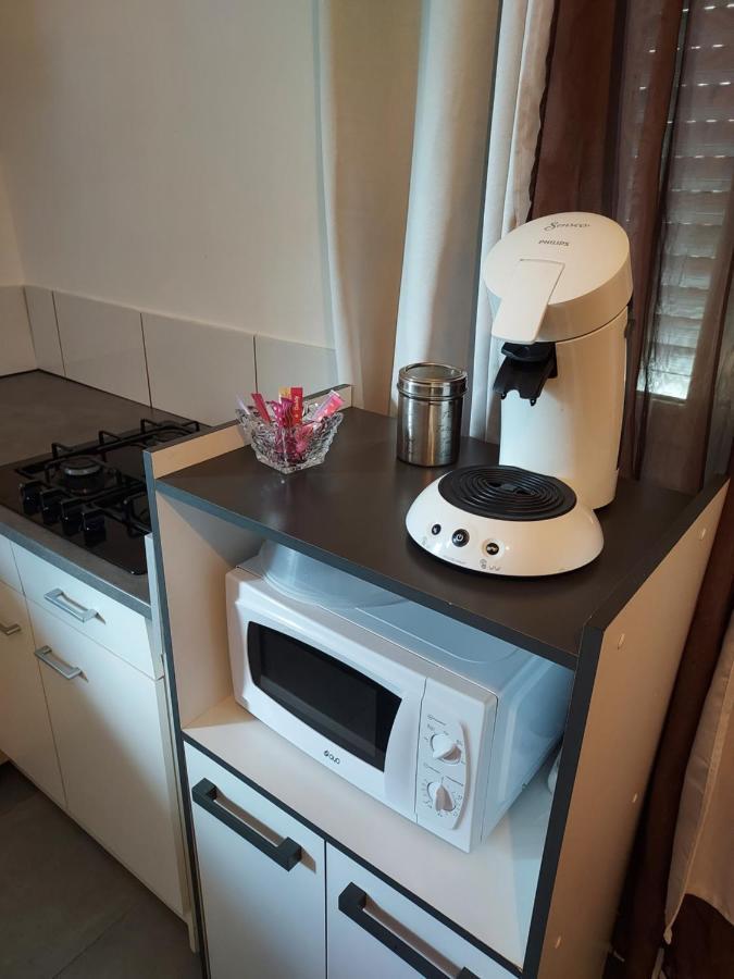 Appartement Meuble Avec Deux Chambres Moulins (Allier) Exterior foto